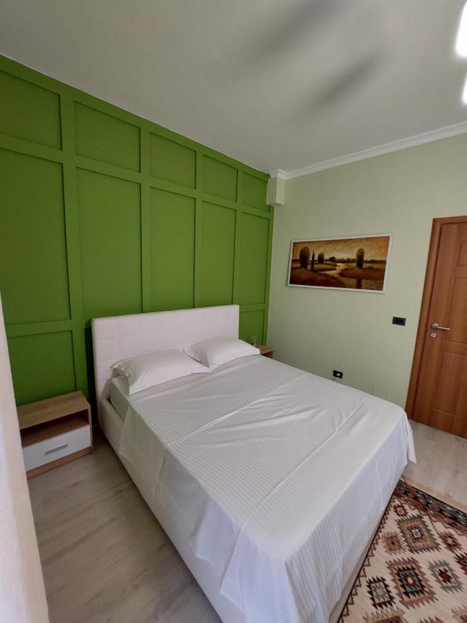 Vila Tafa Apartments Тирана Екстер'єр фото
