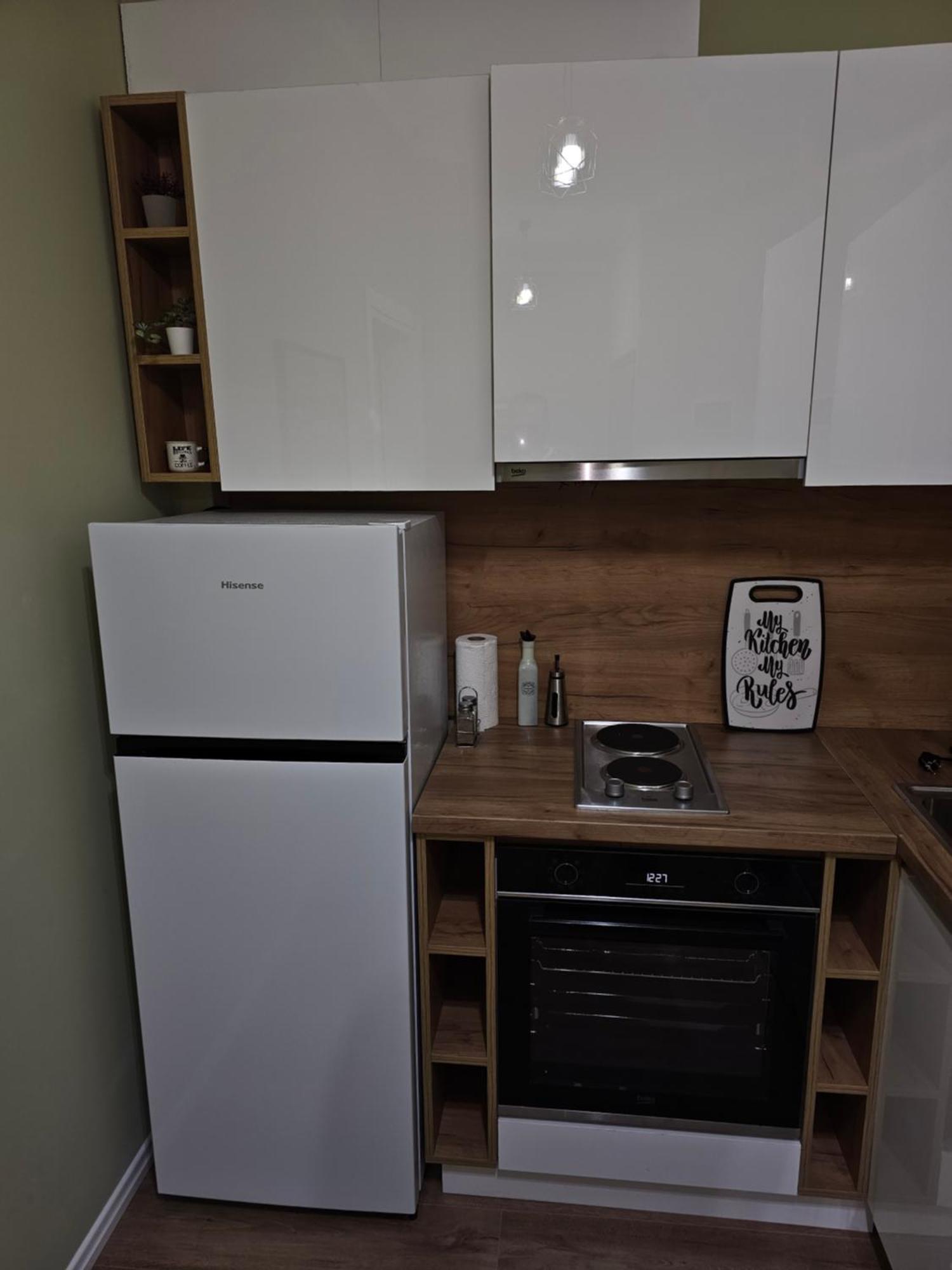 Vila Tafa Apartments Тирана Екстер'єр фото