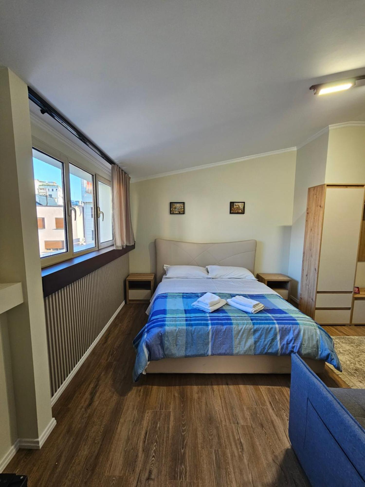 Vila Tafa Apartments Тирана Екстер'єр фото