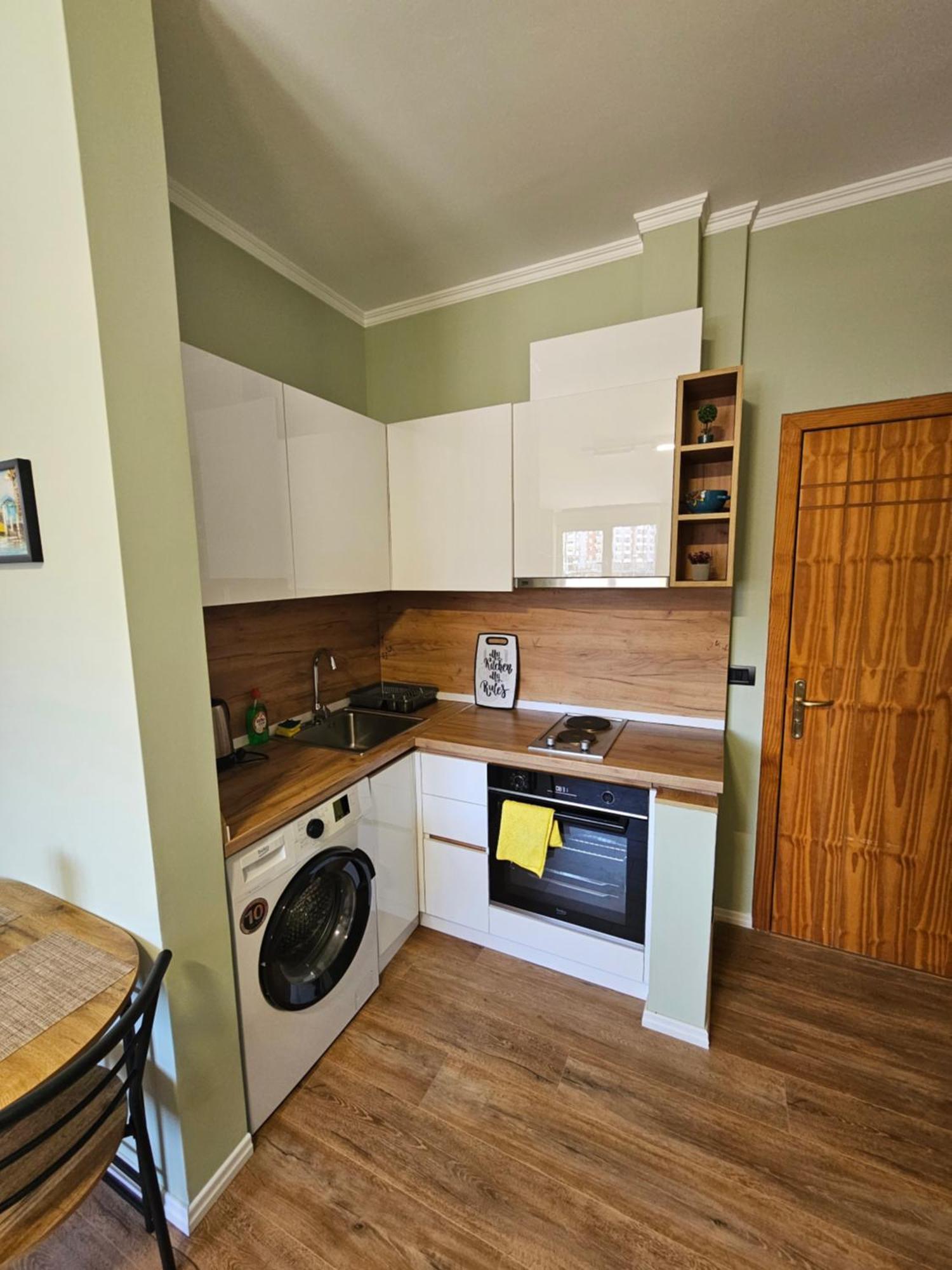 Vila Tafa Apartments Тирана Екстер'єр фото
