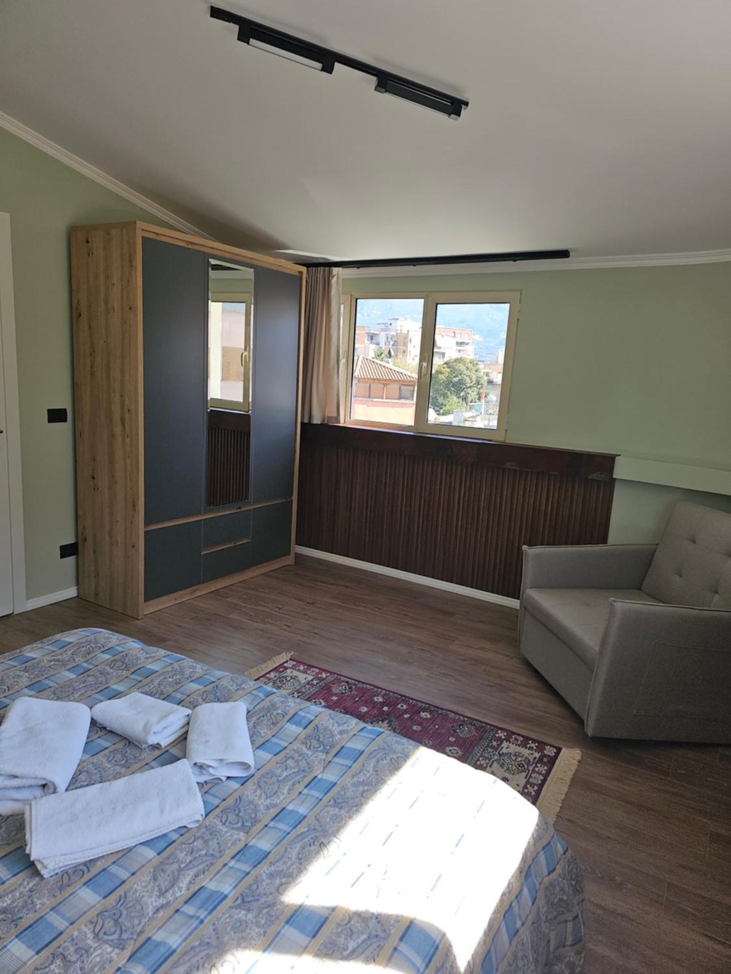 Vila Tafa Apartments Тирана Екстер'єр фото